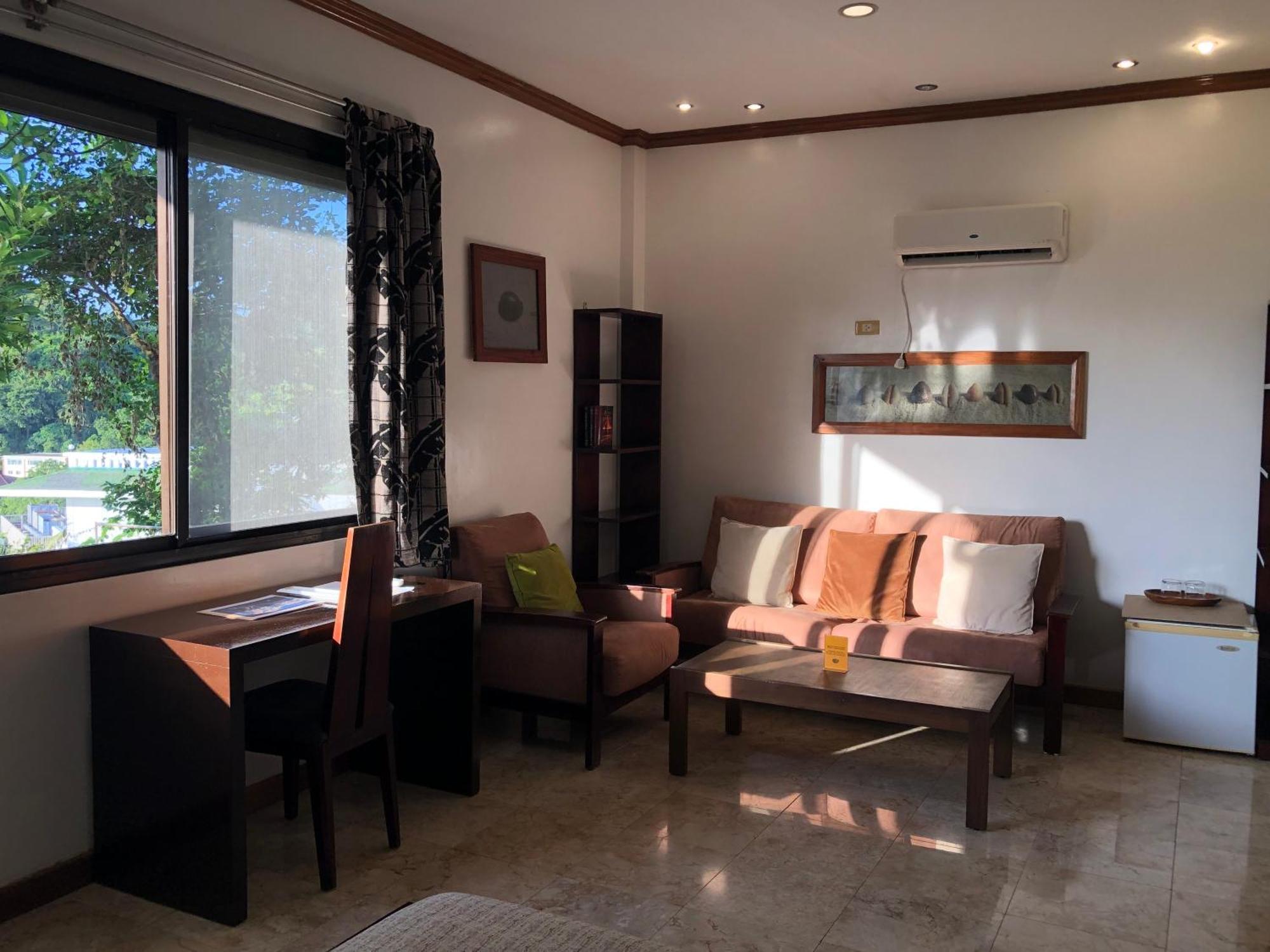 Argonauta Boracay Apartment Suites And Villas Boracay Island Exterior photo